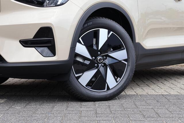 Volvo EX40 Single Motor Extended Range Plus 82 kWh | Memory stoelen elektr. bedienbaar | Pilot assist