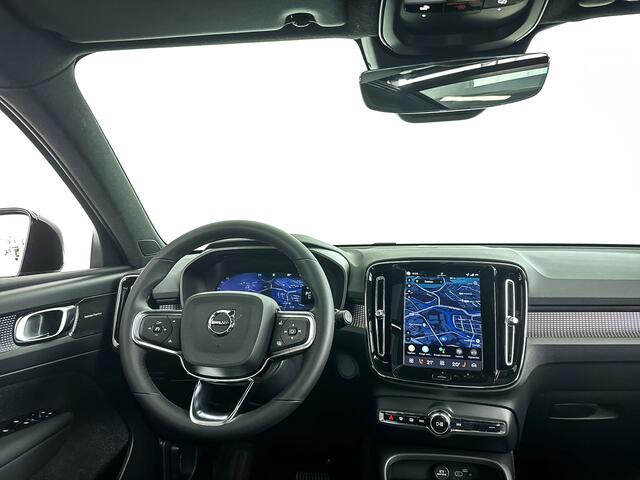 Volvo EX40 Single Motor Extended Range Plus Black Ed. 82 kWh | Panoramadak | Parkeercamera | Harman Kardon