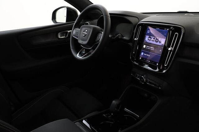 Volvo EX40 SINGLE MOTOR EXTENDED RANGE ULTRA BLACK ED. 82 kWh -PANO.DAK|HARMAN/KARDON|360°CAM|POWER-SEATS|20"