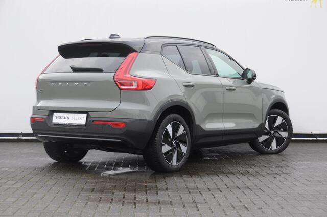 Volvo EX40 252PK Automaat Extended Range Ultra Panoramadak / 360 Camera / Apple carplay / Android auto / Elektrisch bedienbare voorstoelen / Pilot assist / Adaptive cruise control / Harman kardon audio / All season banden / Stoelverwarming voor / Warmtepomp