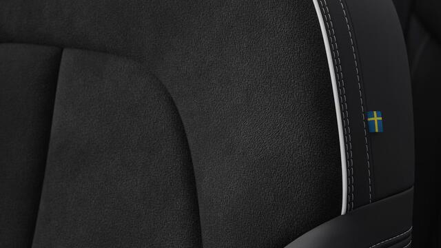 Volvo EX40 Single Motor Extended Range Plus 82 kWh | Verwacht Dec. 2025 | 360º Camera | Extra Getint Glas | Harman Kardon Premium Audio | Google Infotainment | Keyless Entry | Stoel/Stuurverwarming |