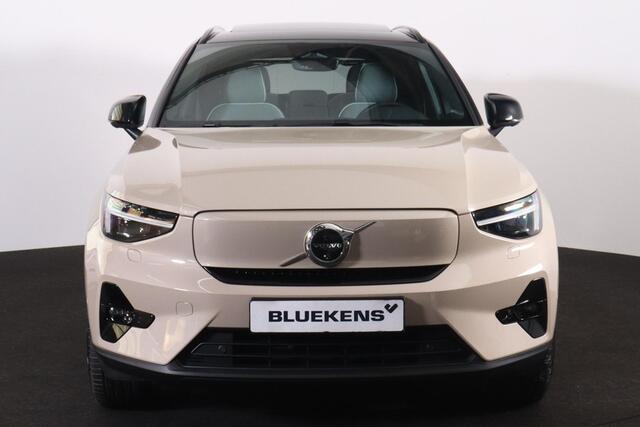 Volvo EX40 Performance Ultra 82 kWh - Panorama/schuifdak - IntelliSafe Assist & Surround - 360º Camera - Harman/Kardon audio - Verwarmde voorstoelen, stuur & achterbank - Parkeersensoren voor & achter - Elektr. bedienb. voorstoelen met geheugen links - Wollen bekled