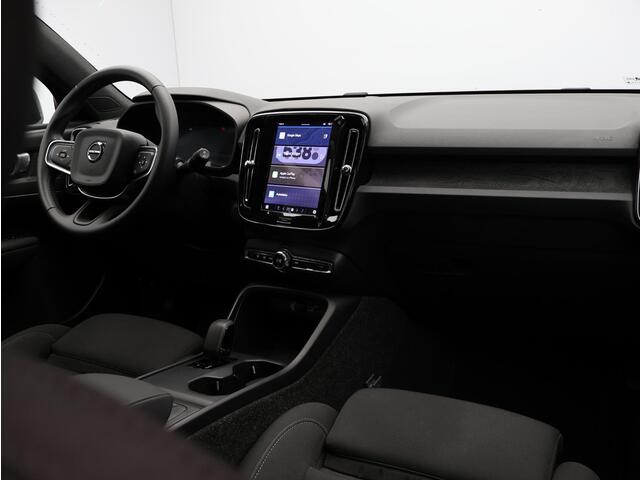 Volvo EX40 Single Motor Extended Range Plus 82 kWh / Trekhaak / Stoel+stuurwielverwarming