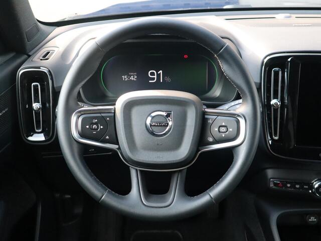 Volvo EX40 Single Motor Extended Range Business Ed. 82 kWh | Harman Kardon audiosysteem| Extra getint glas achter| Verwarmbare voorstoelen| Stuurwielverwarming|
