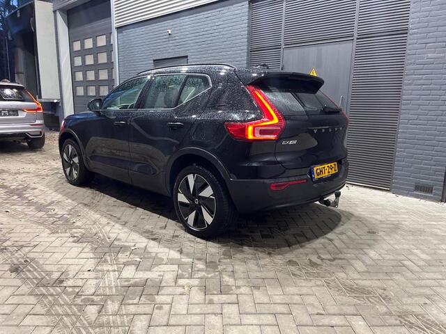 Volvo EX40 Single Motor Essential 70 kWh | Trekhaak | Camera | 19 Inch | Cruise Control | Apple Carplay