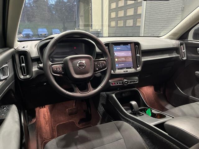 Volvo EX40 Single Motor Essential 70 kWh | Trekhaak | Camera | 19 Inch | Cruise Control | Apple Carplay