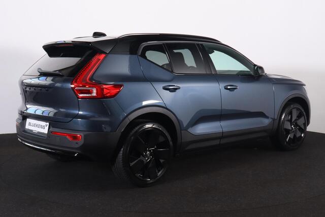 Volvo EX40 Extended Range Plus Black Ed. 82 kWh - IntelliSafe Assist & Surround - 20' LMV - Harman Kardon - Verwarmbare voorstoelen - Verwarmbaar stuur - Parkeercamera achter - Contrasterend dak - Getint glas v.a. B-stijl - Parkeersensoren voor & achter - Keyless - 