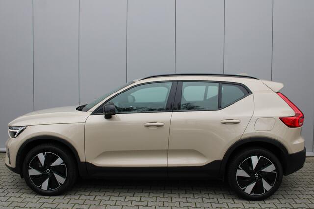 Volvo EX40 Single Motor Extended Range Plus 82 kWh | Trekhaak | Stoelverwarming | Warmtepomp