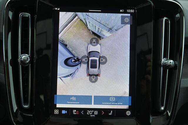 Volvo EX40 Extended Range Ultra Black Ed. 82 kWh - Panorama/schuifdak - IntelliSafe Assist & Surround - 360º Camera - Harman/Kardon audio - Verwarmde voorstoelen, stuur & achterbank - Parkeersensoren voor & achter - Elektr. bedienb. voorstoelen met geheugen links -