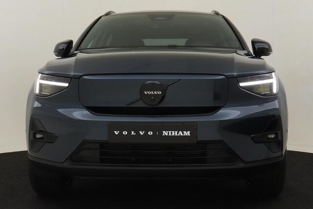 Volvo EX40 SINGLE MOTOR EXTENDED RANGE ULTRA BLACK ED. 82 kWh -PANO.DAK|HARMAN/KARDON|360°CAM|ADAP.LED|POWER-SEATS|20"