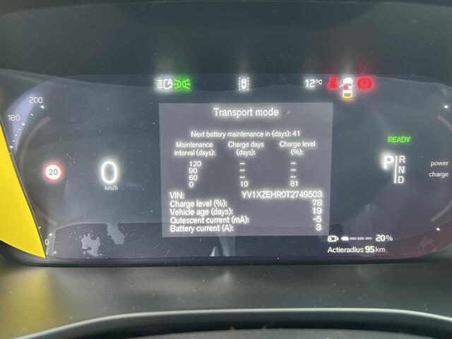 Volvo EX40 Single Motor Extended Range Business Ed. 82 kWh Climate Line / Versatility Line / All season banden