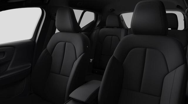 Volvo EX40 Single Motor Extended Range Plus Black Edition Europa | Harman/Kardon | Power Seats | BLIS | Adaptive Cruise Control | Stoelverwarming voor & achter | Stuurverwarming | Warmtepomp | Getint Glas |