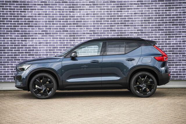 Volvo EX40 Single Motor Extended Range Ultra Black Edition | Europa | Harman Kardon audio | 20" | Schuif-/kanteldak | Getint Glas | Elektrische stoelverstelling | Nubuck bekleding | Adaptive Cruise Control | Dodehoekdetectie |