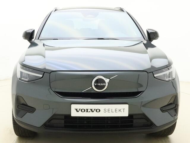 Volvo EX40 Extended Range Plus / Forest Lake / Nubuck / Panoramadak / Harman&Kardon / PDC + Camera / Adapt. Cruise / BLIS / Getint glas / 19'' / Zwart dak /