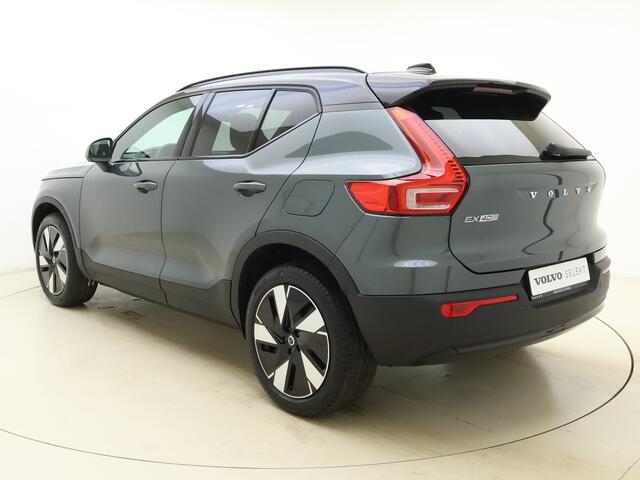 Volvo EX40 Extended Range Plus / Forest Lake / Nubuck / Panoramadak / Harman&Kardon / PDC + Camera / Adapt. Cruise / BLIS / Getint glas / 19'' / Zwart dak /