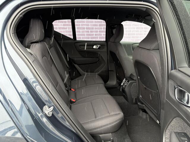 Volvo EX40 Single Motor Extended Range Plus 82 kWh | Europa | Stoel/stuur verwarming | Keyless entry/start | Memory | Harman/Kardon | Adaptief | Pilot Assist |