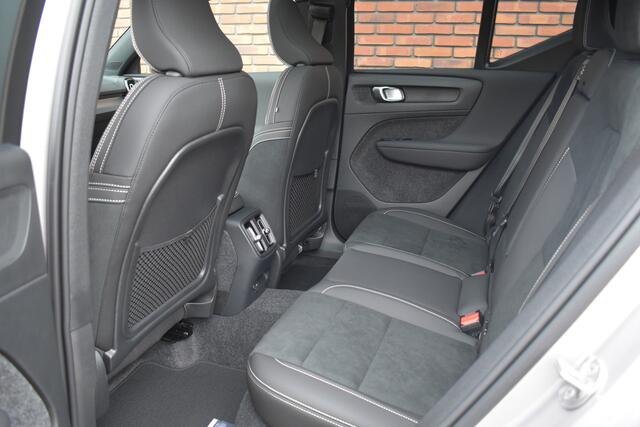 Volvo EX40 Extended Range 252PK Ultra 82 kWh | Harman & Kardon | Getint glas achter | 360 graden camera