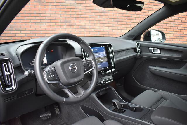 Volvo EX40 Extended Range 252PK Plus 82 kWh | Lightning Pack | Climate Pack | Trekhaak