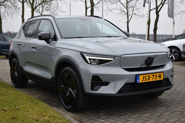Volvo EX40 Extended Range 252PK Plus Black Ed. 82 kWh | H&K | ACC | Blis | Camera | 20"LMV | Stuurverwarming