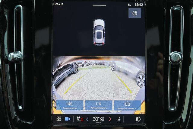 Volvo EX40 Extended Range Plus 82 kWh - IntelliSafe Assist & Surround - Parkeercamera achter - Verwarmde voorstoelen & stuur - Parkeersensoren voor & achter - Draadloze tel. lader - Warmtepomp - Extra getint glas - Elektr. inklapbare trekhaak - 21' LMV