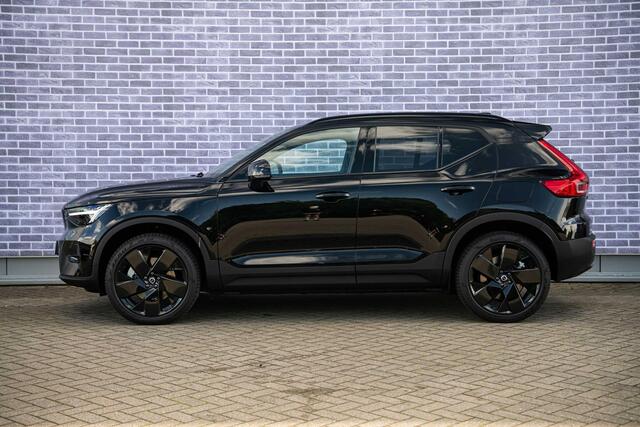 Volvo EX40 Single Motor Extended Range Ultra Black Edition | Europa | Harman Kardon audio | 20" | Schuif-/kanteldak | Getint Glas | Elektrische stoelverstelling | Nubuck bekleding | Adaptive Cruise Control | Dodehoekdetectie |