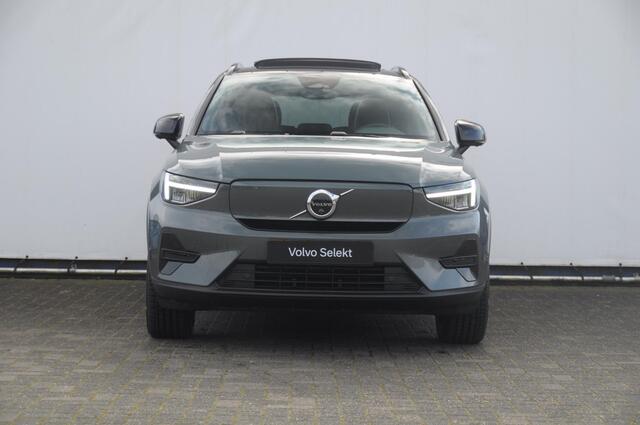 Volvo EX40 252PK Auotmaat Single Motor Extended Range Plus Panoramadak / Apple Carplay / Android Auto / Harman kardon audio / Adaptive cruise control / Pilot assist / Lichtmetalen velgen /