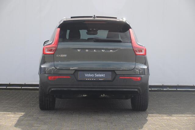 Volvo EX40 252PK Auotmaat Single Motor Extended Range Plus Panoramadak / Apple Carplay / Android Auto / Harman kardon audio / Adaptive cruise control / Pilot assist / Lichtmetalen velgen /