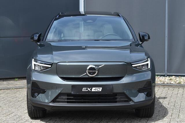 Volvo EX40 Single Motor Extended Range Ultra Europa 82 kWh | Harman Kardon Premium Sound | 360 graden Camera | Panoramisch Schuif-/Kanteldak | Elektrische stoelen voor | Memory bestuurdersstoel | Pilot Assist | Adaptieve Cruise Control | 20 inch Lichtmetalen Velgen