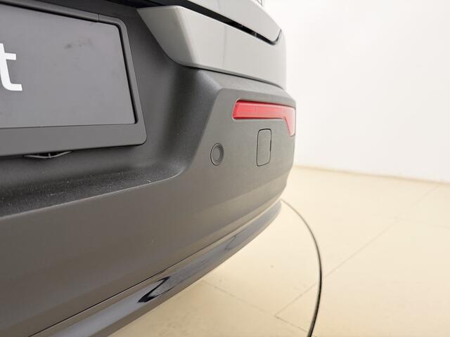 Volvo EX40 Extended Range Plus / Nubuck / 360 camera / Harman&Kardon / Stoel + Stuurw. Verwarming / BLIS / ACC / El. Trekhaak /