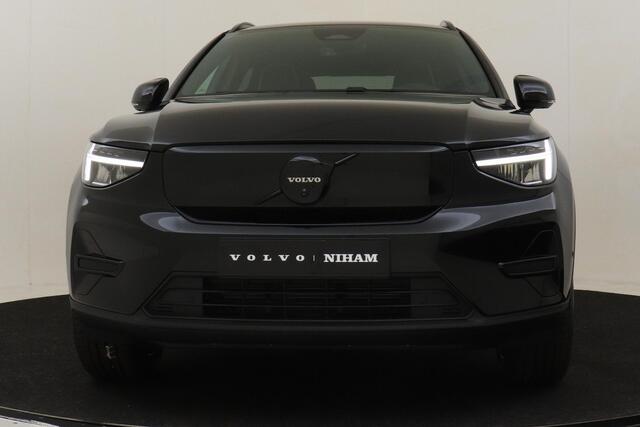 Volvo EX40 SINGLE MOTOR PLUS BLACK EDITION EUROPA 70 kWh -HARMAN/KARDON|360°CAM|POWER-SEATS|PRIVACY.GLAS|20"|SoH:100%