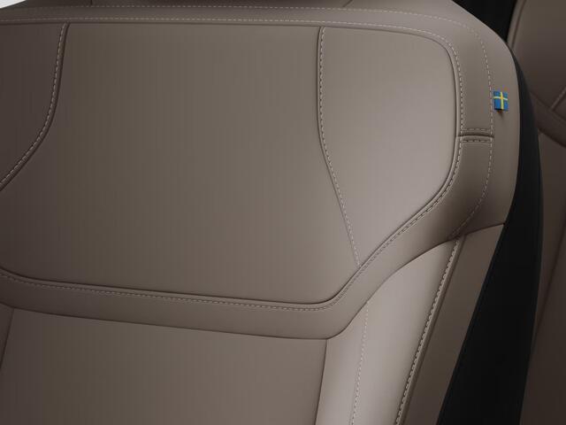 Volvo EX60 P10 AWD Plus 95 kWh | Panoramadak | Parkeercamera | Bose audio | Stoel- en stuurverwarming | Pilot assist