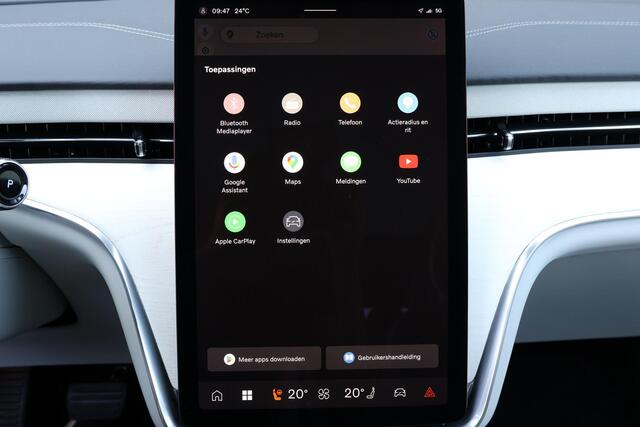 Volvo EX90 Performance Ultra Dark 7p. 111 kWh - Luchtvering - Panoramadak - IntelliSafe Assist & Surround - 360º Camera - Bowers & Wilkins audio - Verwarmde voorstoelen, stuur & achterbank - Parkeersensoren voor & achter - Head up display - Extra getint glas - 21' L