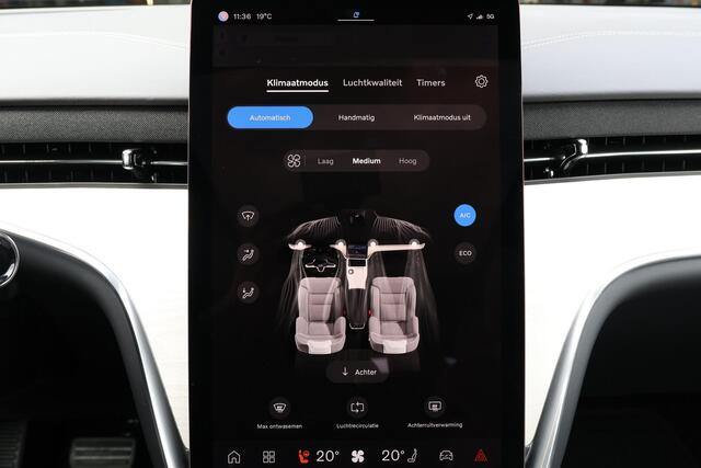 Volvo EX90 Twin Motor Performance Ultra 7p. 111 kWh Luchtvering - Pilot Assist Pack - Panoramadak - IntelliSafe Assist & Surround - 360º Camera - Bowers & Wilkins audio - Verwarmde voorstoelen, stuur & achterbank - Parkeersensoren voor & achter - Head up display - 2