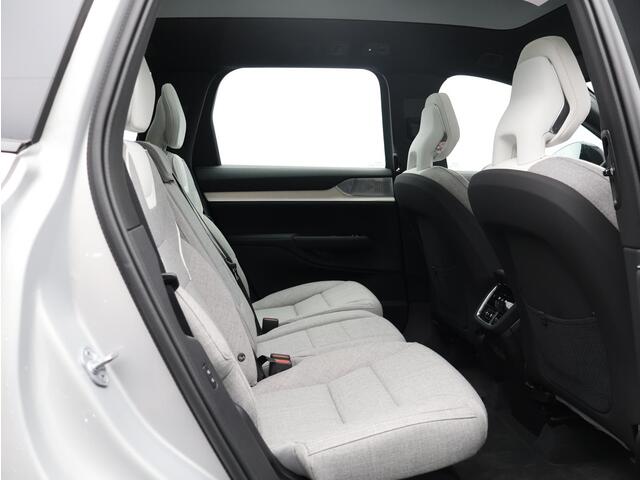 Volvo EX90 Twin Motor Performance 517PK Ultra 7p. 111 kWh / B&W Audio / 22" / Luchtvering / Head Up / 360gr Camera / Pilot Assist Pack /