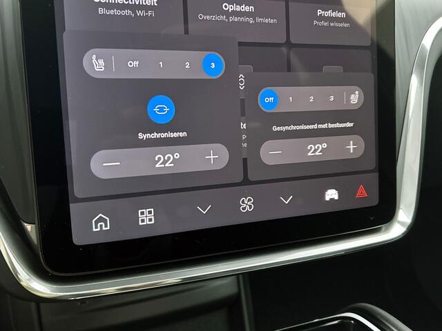 Volvo EX90 Single Motor Core 7p 104 kWh | Panorama dak |