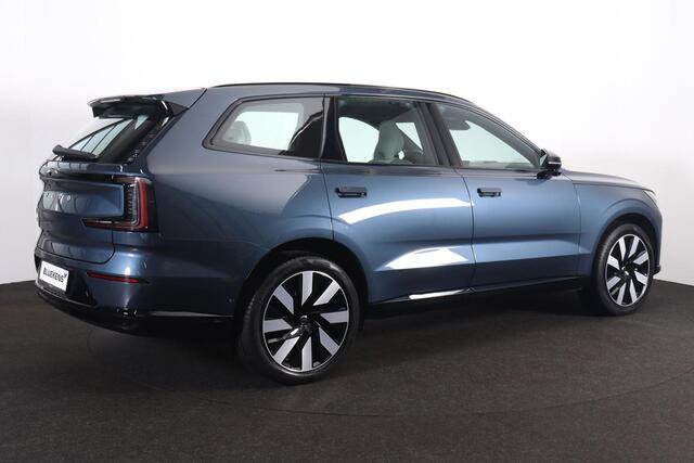 Volvo EX90 Twin Motor Ultra 7p. 111 kWh - Luchtvering - Panoramadak - IntelliSafe Assist & Surround - 360º Camera - Bose audio - Verwarmde voorstoelen - Parkeersensoren voor & achter - Head up display - 21' LMV - Trekhaak inklapbaar