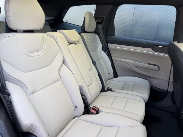 Volvo EX90 Single Motor Plus 7p. 92 kWh 21 inch lichtmetaal / all-season banden / elektrochromatisch panoramadak