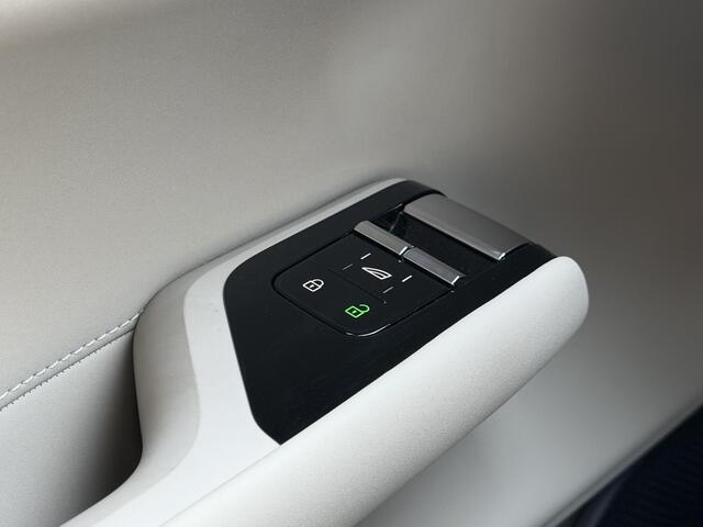 Volvo EX90 Single Motor Plus 7p. 92 kWh 21 inch lichtmetaal / all-season banden / elektrochromatisch panoramadak