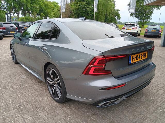Volvo S60 2.0 T4 R-Design|PANO|HARMAN KARDON|AUTOMAAT|1ste Eig