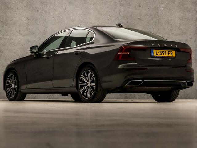 Volvo S60 2.0 Recharge T6 AWD Inscription 391Pk Automaat (APPLE CARPLAY, GROOT NAVI, STUUR/STOELVERWARMING, MEMORY SEATS, LEDER, CAMERA, ADAPTIVE CRUISE, KEYLESS, LANE ASSIST, NIEUWSTAAT)
