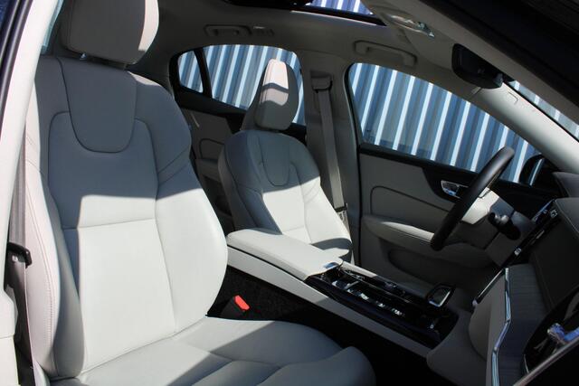 Volvo S60 Recharge T6 AWD Ultimate Bright | Long Range | Harman Kardon | 360º camera | Panoramadak | Stoel- en stuurverwarming | Verwarmde achterbank | Google Infotainment