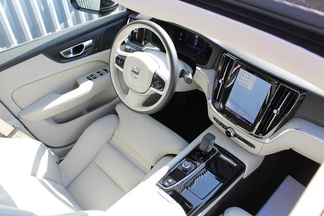 Volvo S60 Recharge T6 AWD Ultimate Bright | Long Range | Harman Kardon | 360º camera | Panoramadak | Stoel- en stuurverwarming | Verwarmde achterbank | Google Infotainment
