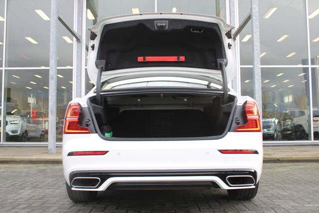 Volvo S60 B4 Automaat R-Design | Schuif/kanteldak | Zonnescherm achteruit | El. Stoel | BLIS | Adapt. Cruise