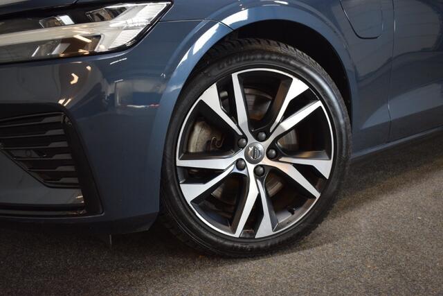 Volvo S60 2.0 Recharge T6 399pk AWD Core 69km elek./ Trekhaak 2000kg/ Adapt. Cruise/ Auto Pilot/ Stoel, Stuur en voorruit verw./ Camera
