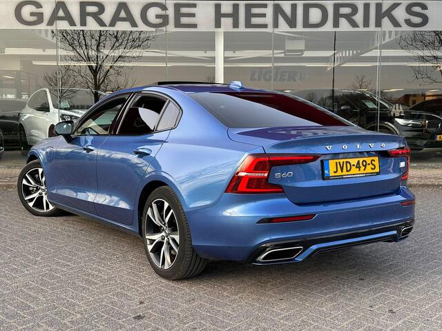 Volvo S60 2.0 Recharge T8 AWD R-Design | Panorama | Leder | LED | Trekhaak | Full Options! |