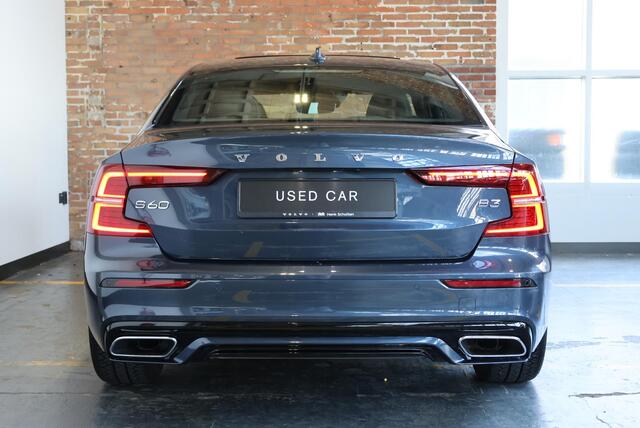 Volvo S60 B3 R-Design | Panoramadak | Stoelverwarming | Adaptive Cruise Control | Parkeerverwarming | BLIS | Parkeersensoren voor + achter | Parkeersensoren voor + achter | Parkeercamera | 19'' Lichtmetalen velgen |