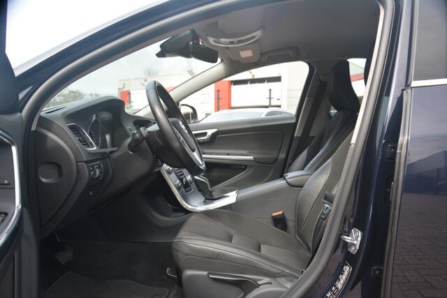 Volvo S60 1.5 T3 Nordic+ | Navigatie | Xenon | Bluetooth | Clima | Stoelverwarming | Cruise Control | NL auto !! | Nederlandse Auto 60322 NAP laatste beurt bij 58000km zeer netjes!!
