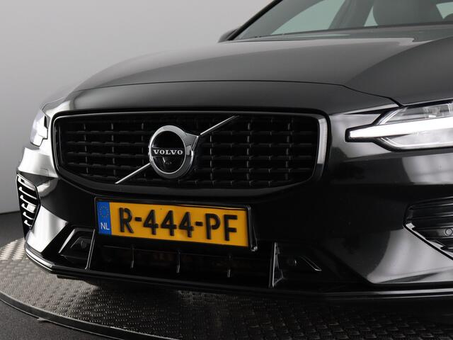 Volvo S60 2.0 Recharge T8 AWD R-Design SOH 98% (Trekhaak / Pano / Camera / H&K / Cruise / Stoel-Stuurverw.)