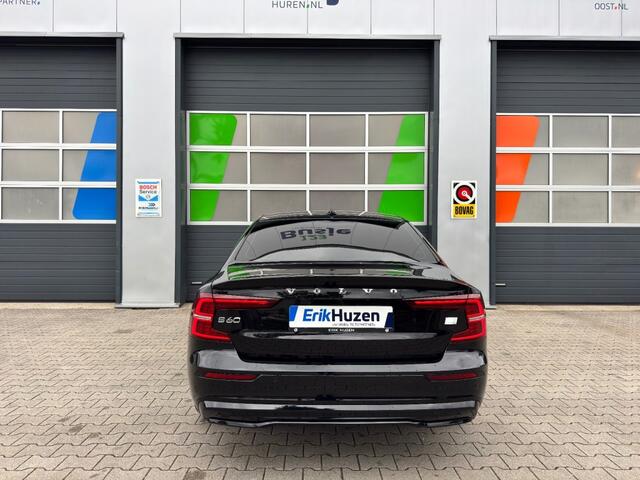 Volvo S60 ULTIMATE DARK RECHARGE PLUG-IN HYBRID AWD
