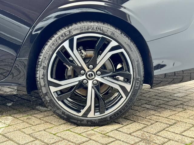 Volvo S60 2.0 B4 Automaat Plus Dark Panoramadak | Black Edition .